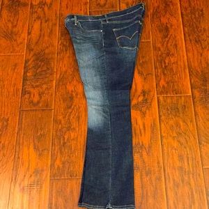 Levi’s 315 Shaping Bootcut Jean size 32x32